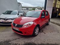 Usado Dacia Sandero Ambiance 75 CV (55 kW) 2010 Rojo Berlina