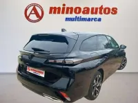 Usado Peugeot 308 Allure 131 CV (96 kW) 2023 Negro Familiar