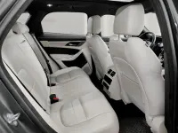 Usado Jaguar F-Pace R-Dynamic 300 CV (220 kW) 2025 Negro SUV