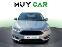 Usado Ford Focus Trend+ 125 CV (91 kW) 2018 Gris Utilitario