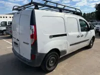 Usado Renault Kangoo 90 CV (66 kW) 2018 Blanco Monovolumen
