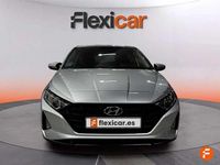 Usado Hyundai i20 84 CV (61 kW) 2021 Gris Utilitario
