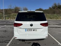 Usado VW Touran Advance 150 CV (110 kW) 2020 Blanco Monovolumen