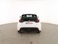 Usado Toyota Yaris Edition 125 CV (91 kW) 2022 Blanco Utilitario
