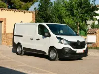 Usado Renault Trafic 95 CV (69 kW) 2015 Blanco Monovolumen