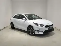 Usado Kia Ceed 101 CV (74 kW) 2025 Blanco Utilitario