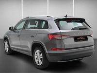Usado Skoda Kodiaq Style 150 CV (110 kW) 2022 Gris / plata SUV