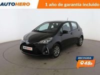 Usado Toyota Yaris Hybrid Active 101 CV (74 kW) 2017 Negro Berlina