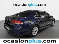 Usado VW Passat Advance 150 CV (110 kW) 2019 Azul Berlina