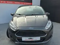 Usado Ford Fiesta Titanium 100 CV (73 kW) 2015 Gris / plata Utilitario