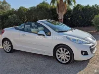 Usado Peugeot 207 CC 112 CV (82 kW) 2014 Blanco Descapotable