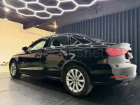 Usado Audi A3 Attraction 110 CV (80 kW) 2015 Negro Berlina