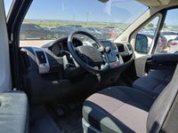 Usado Peugeot Boxer S 165 CV (121 kW) 2024 Negro Van