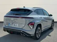 Usado Hyundai Kona N Line 141 CV (103 kW) 2023 Gris / plata SUV