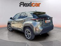 Usado Toyota Yaris Hybrid Active 116 CV (85 kW) 2022 Gris