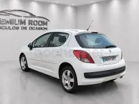 Usado Peugeot 207 Sport 92 CV (67 kW) 2011 Blanco Berlina