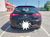 Usado Alfa Romeo Giulietta Distinctive 105 CV (77 kW) 2011 Negro Utilitario