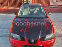 Usado Seat Cordoba Stella 100 CV (73 kW) 2003 Rojo Berlina