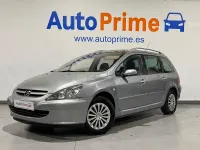 Usado Peugeot 307 90 CV (66 kW) 2004 Gris / plata Familiar
