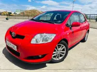 Usado Toyota Auris Luna 126 CV (92 kW) 2009 Rojo Utilitario