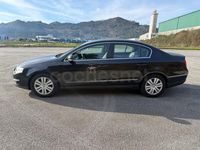 Usado VW Passat Advance 140 CV (102 kW) 2007 Negro Berlina