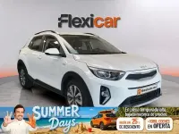 Usado Kia Stonic 84 CV (61 kW) 2022 Blanco SUV