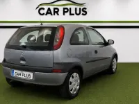 Usado Opel Corsa Club 65 CV (47 kW) 2002 Gris / plata Utilitario