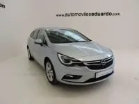 Usado Opel Astra Dynamic 150 CV (110 kW) 2017 Plateado Familiar