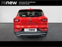 Usado Renault Kadjar Zen 140 CV (102 kW) 2021 Rojo SUV