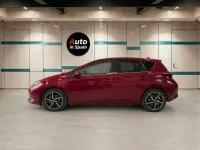 Usado Toyota Auris Active 116 CV (85 kW) 2018 Burdeos Utilitario