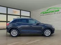 Usado VW T-Roc Life 110 CV (80 kW) 2022 Negro SUV