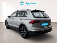 Usado VW Tiguan Life 150 CV (110 kW) 2022 Gris SUV
