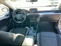 Usado Ford Focus Active X 120 CV (88 kW) 2021 Gris / plata Berlina