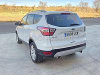 Usado Ford Kuga Trend 120 CV (88 kW) 2019 Blanco SUV