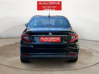 Usado Fiat Tipo Easy 120 CV (88 kW) 2017 Negro Berlina