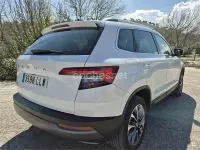Usado Skoda Karoq 150 CV (110 kW) 2020 Blanco SUV
