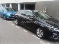 Usado Renault Mégane GrandTour LIMITED 110 CV (80 kW) 2018 Negro Familiar