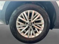 Usado VW T-Roc 110 CV (80 kW) 2023 Gris SUV