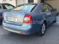 Usado Skoda Octavia 105 CV (77 kW) 2010 Azul Berlina