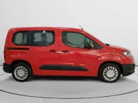 Usado Toyota Proace City Active 131 CV (96 kW) 2023 Rojo Monovolumen