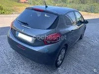 Usado Peugeot 208 Allure 82 CV (60 kW) 2016 Gris / plata Utilitario