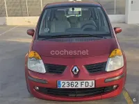 Usado Renault Modus Authentique 85 CV (62 kW) 2007 Rojo Monovolumen