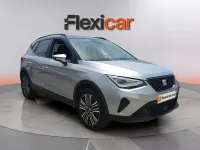 Usado Seat Arona Style 110 CV (80 kW) 2023 Blanco SUV