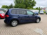 Usado VW Touran Sportline 150 CV (110 kW) 2017 Azul Monovolumen