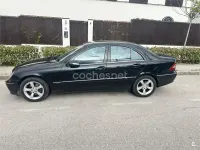 Usado Mercedes C220 Avantgarde 143 CV (105 kW) 2005 Negro Berlina