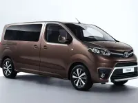 Usado Toyota Proace Advance 177 CV (130 kW) 2018 Rojo Monovolumen
