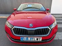 Usado Skoda Octavia Style 150 CV (110 kW) 2022 Rojo Familiar
