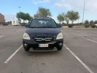 Usado Kia Carens 140 CV (102 kW) 2007 Negro Monovolumen