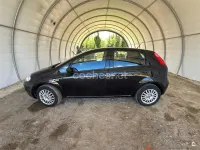 Usado Fiat Punto 69 CV (50 kW) 2018 Negro Utilitario