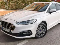 Usado Ford Mondeo Titanium 187 CV (137 kW) 2021 Blanco Familiar